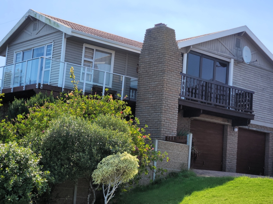 4 Bedroom Property for Sale in Dana Bay Western Cape